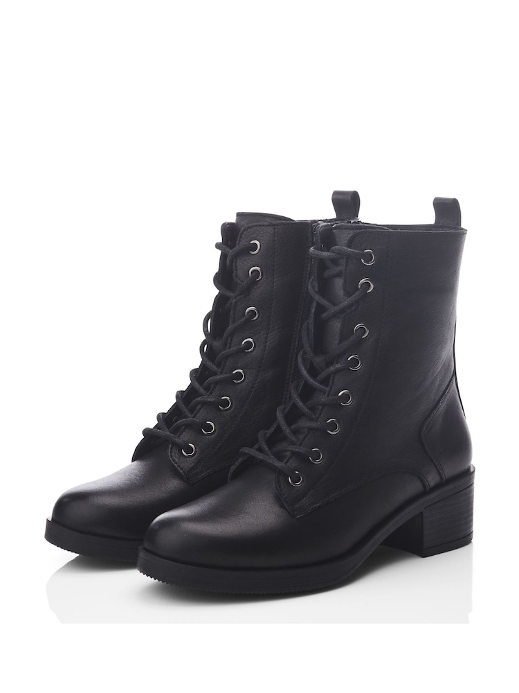 Moda in Pelle Calia Lace-Up Leather Ankle Boots - Image 2 of 4