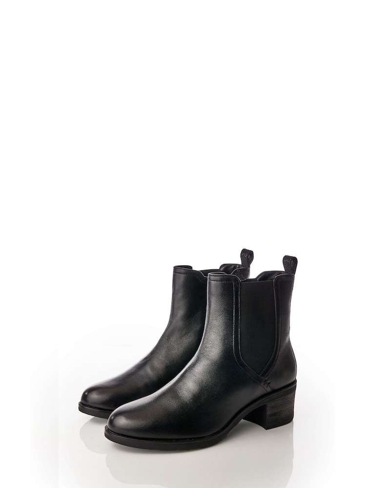 Moda in Pelle Natele Block Heel Chelsea Boots - Image 2 of 4
