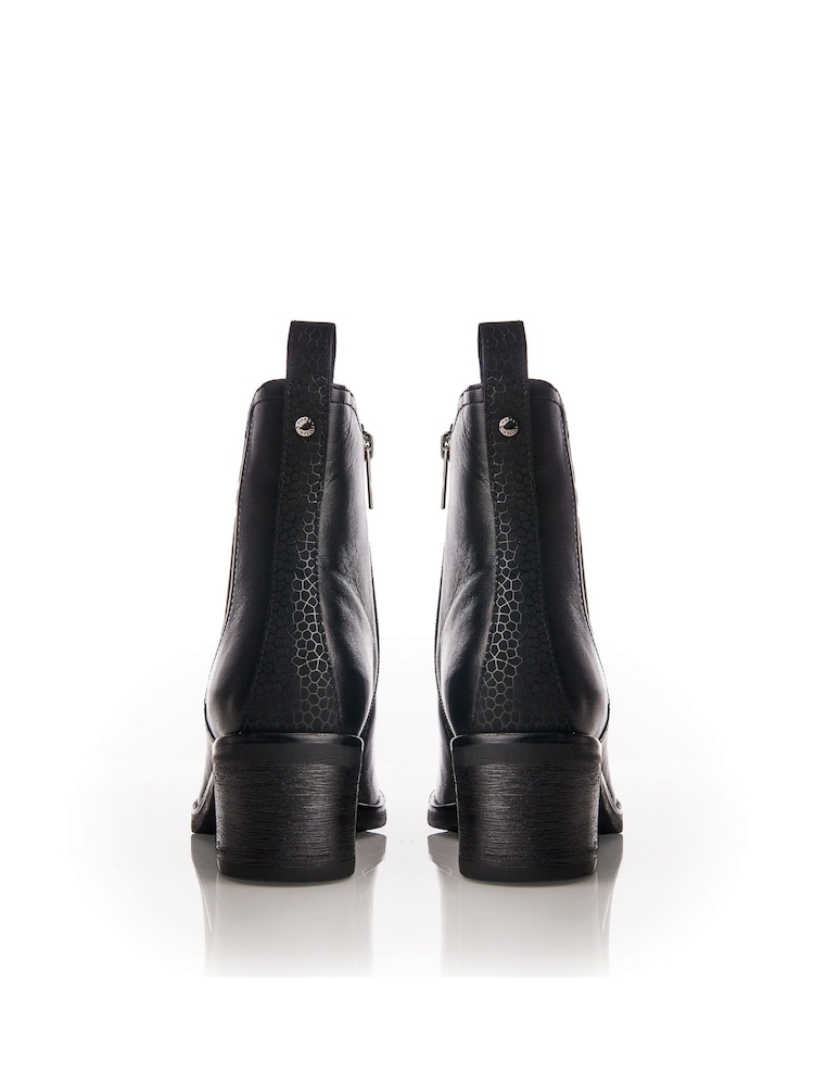 Moda in Pelle Natele Block Heel Chelsea Boots - Image 4 of 4