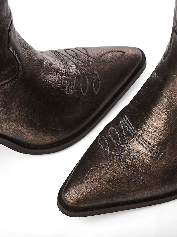 Moda in Pelle Leahannie Pointed Toe High Western Boots - Image 3 of 3