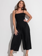 Pour Moi Beach Trägerloser Jumpsuit mit gesmoktem Oberteil und verkürzten Beinen - Bild 1 von 4