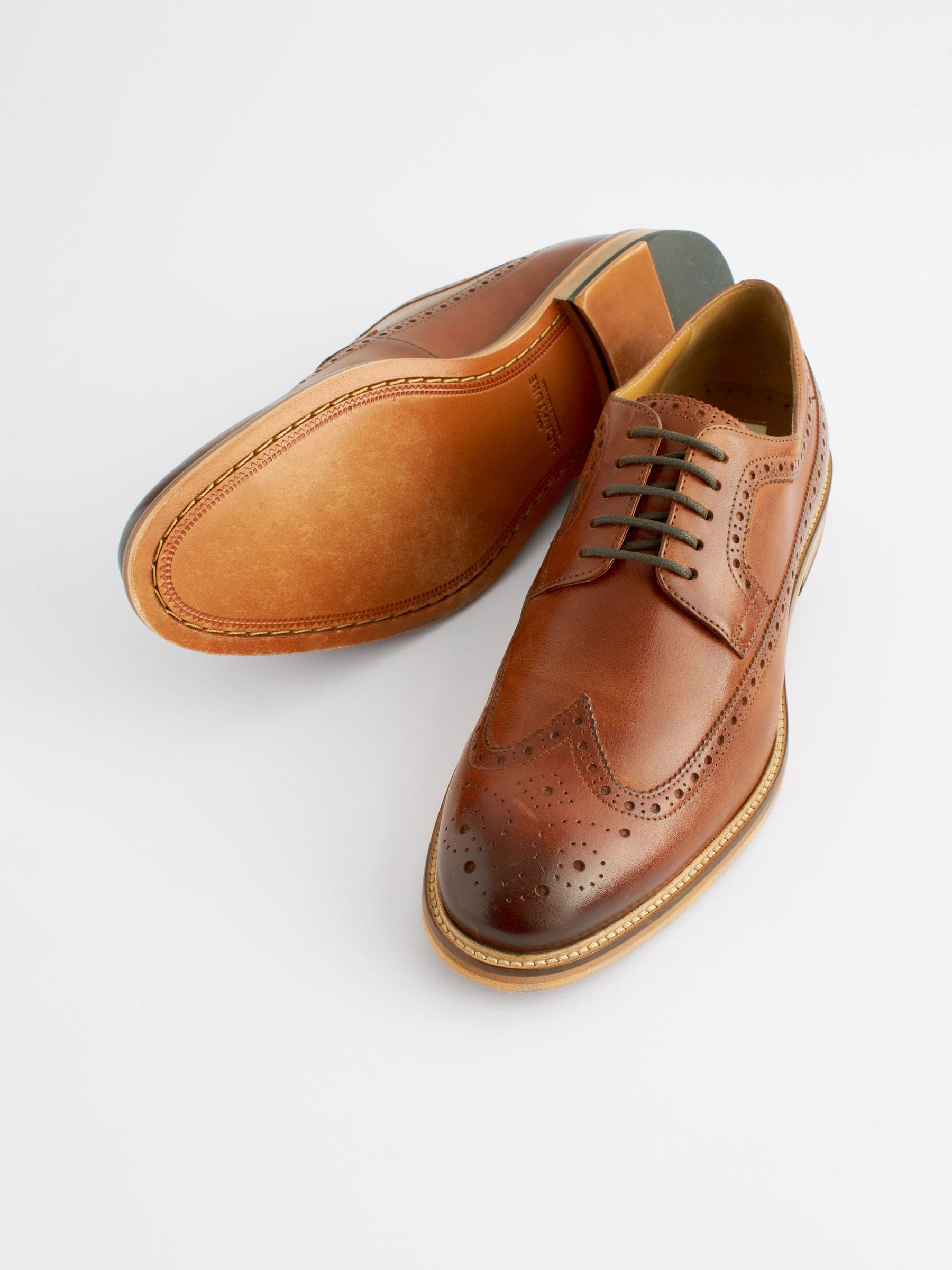 Kaufe Sie Braun Signature Italienische Leder Brogues bei Next Deutschland