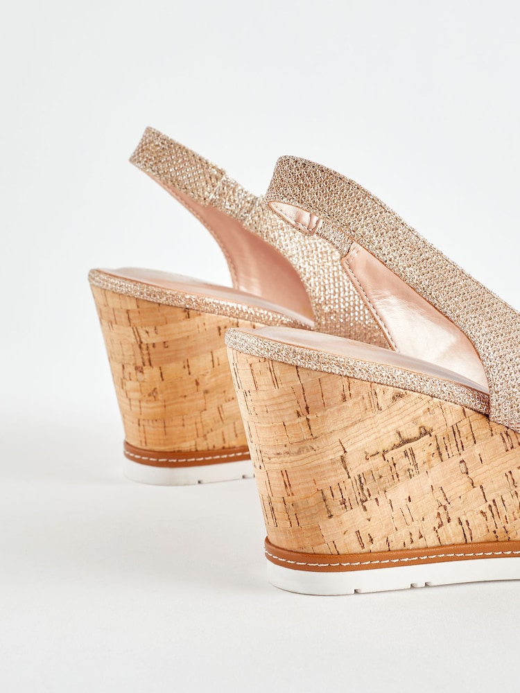 Schimmeroptik - Forever Comfort® Schuhe mit Kork-Keilabsatz und Schleife - Bild 6 von 6 Schimmeroptik - Forever Comfort® Schuhe mit Kork-Keilabsatz und Schleife - Bild 6 von 6