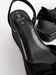 Czarny - Skórzane buty na koturnie Forever Comfort® z kokardą - Image 8 of 9