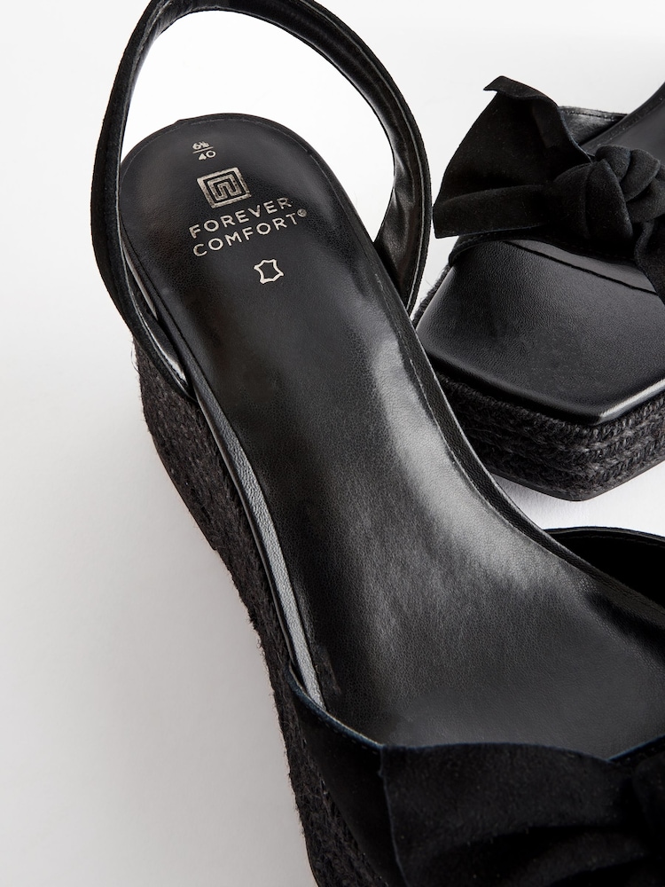 Czarny - Skórzane buty na koturnie Forever Comfort® z kokardą - Image 8 of 9