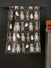 Black Halloween Bertie Bear and Rosie Rabbit 100% Cotton Towels - Image 2 of 5
