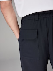 Темно-синий - Elasticated Waist EDIT Relaxed Twill Trousers - Image 4 of 5
