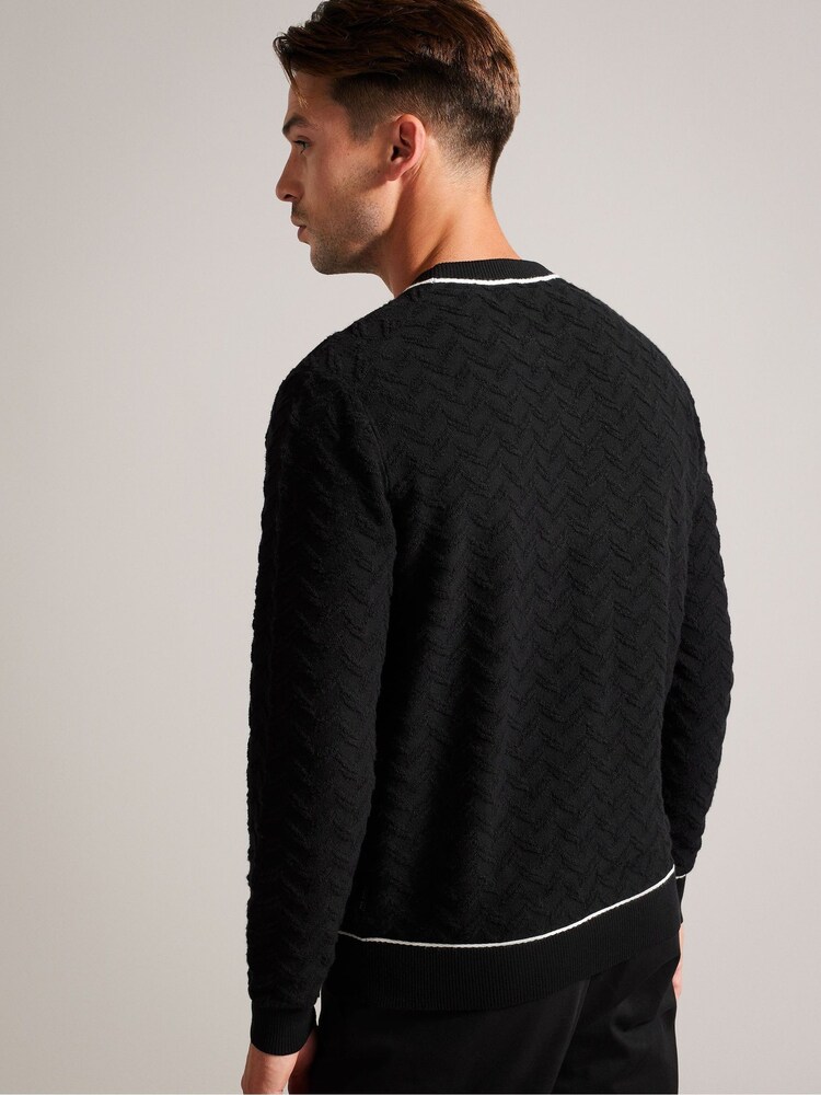 Czarny - Ted Baker Sepal Long Sleeve Regular Textured Crew Neck T-Shirt - Image 2 of 6