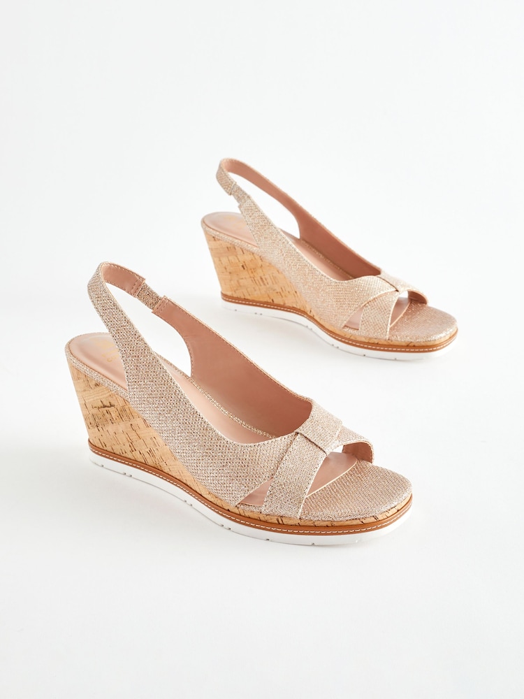 Schimmeroptik - Forever Comfort® Schuhe mit Kork-Keilabsatz und Schleife - Bild 1 von 6 Schimmeroptik - Forever Comfort® Schuhe mit Kork-Keilabsatz und Schleife - Bild 1 von 6