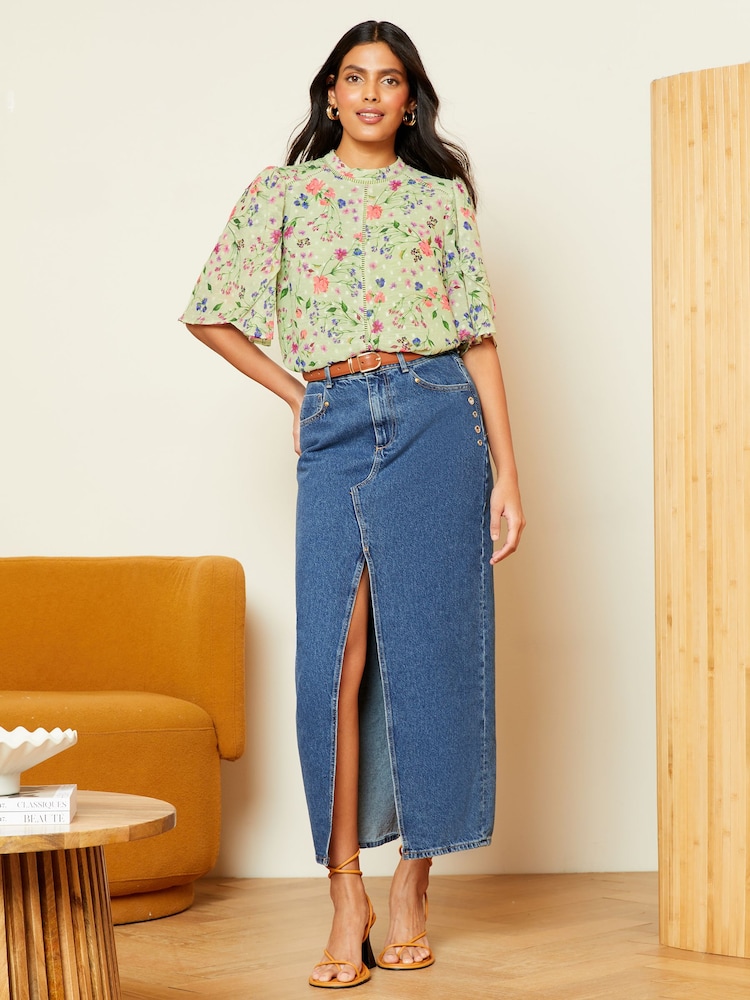 Love & Roses Green Floral Printed Dobby Flutter Sleeve Blouse - Image 4 of 4