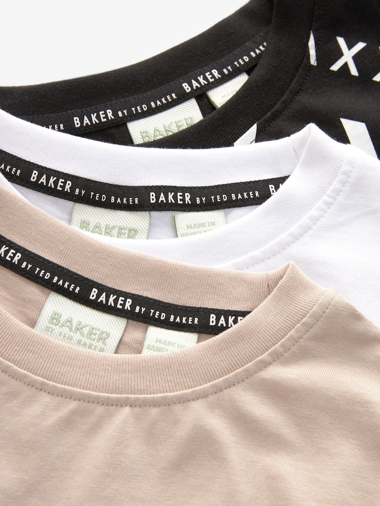 Baker by Ted Baker 100% bombažne majice s kratkimi rokavi in grafiko 3 Komplet - Slika 7 iz 7 Baker by Ted Baker 100% bombažne majice s kratkimi rokavi in grafiko 3 Komplet - Slika 7 iz 7