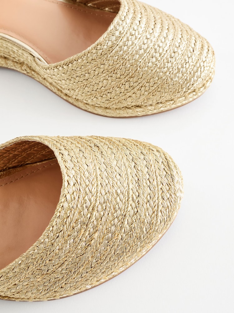 Gold - Forever Comfort® Schuhe mit geschlossener Zehenpartie und Keilabsatz - Bild 6 von 6