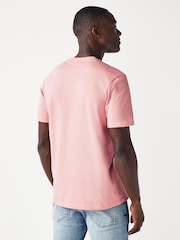 Lyle & Scott Palm Pink Pocket 100% Cotton T-Shirt - Image 2 of 5