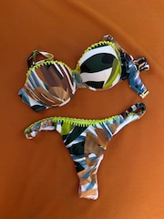 Never Fully Dressed Green Palm Cupped Stitching Bikini Top - Image 3 of 4