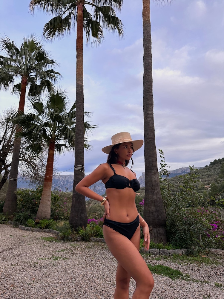 Haut de bikini Never Fully Dressed Broiderie en coupe - Image 4 of 4