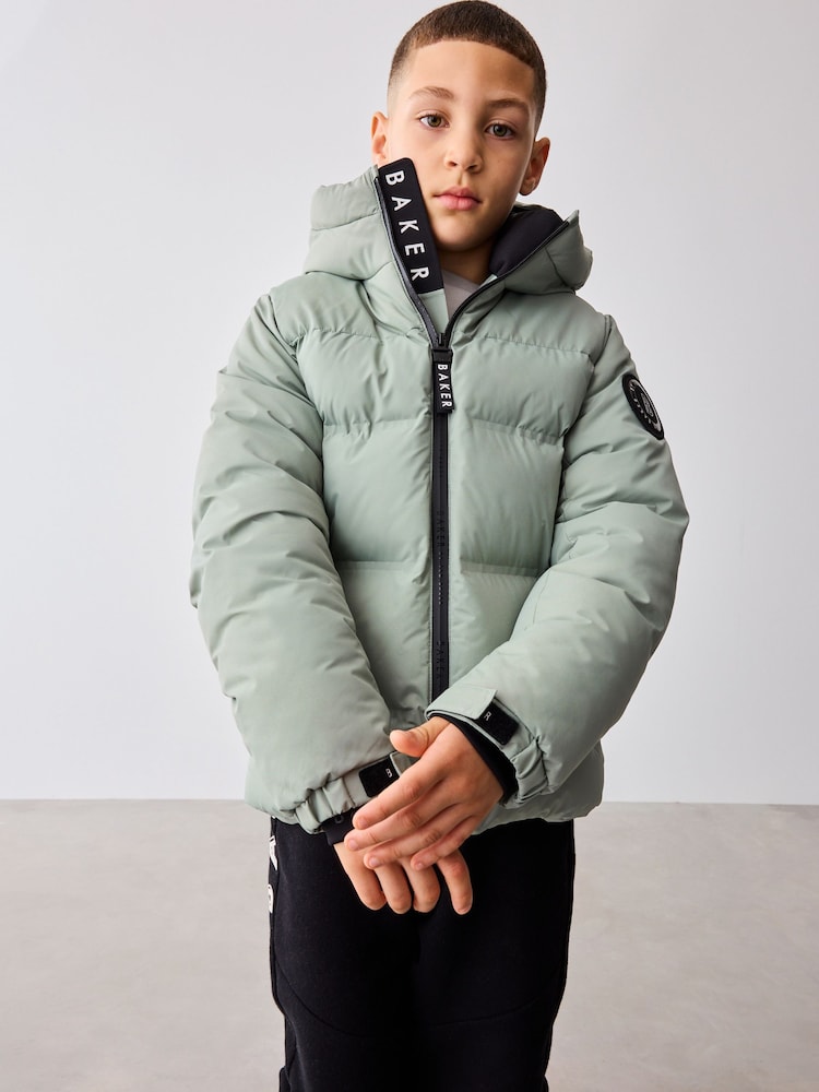 Abrigo verde impermeable con diseño termosellado de Baker by Ted Baker - Imagen 2 de 14 Abrigo verde impermeable con diseño termosellado de Baker by Ted Baker - Imagen 2 de 14