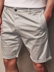 Light Grey Slim Fit Premium Laundered Stretch Chino Shorts - Image 4 of 9