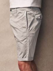 Light Grey Slim Fit Premium Laundered Stretch Chino Shorts - Image 5 of 9