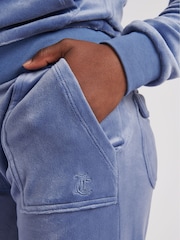بنطلون رياضي مخملي أزرق بجيب رقعة للبنات من Juicy Couture - صورة 4 من 7