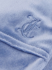 بنطلون رياضي مخملي أزرق بجيب رقعة للبنات من Juicy Couture - صورة 7 من 7