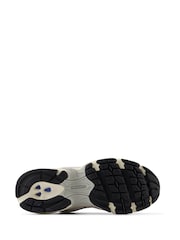 New Balance White/Olive Green Womens 530 Trainers - Image 6 of 6