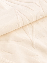 Ecru White Textured Floral Jersey Shorts - Image 8 of 8