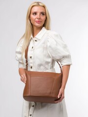 Cultured London Talisha Leather Shoulder Bag - Image 6 of 7