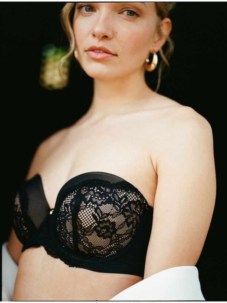 Ann Summers Sexy BH-er med flere blonder og stroppeløs BH - Image 2 of 9