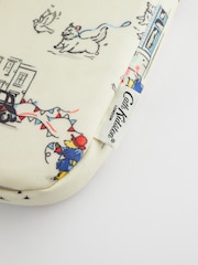 Cath Kidston Ecru Paddington Goes To Town 15 Inch Laptop Case - Image 5 of 7