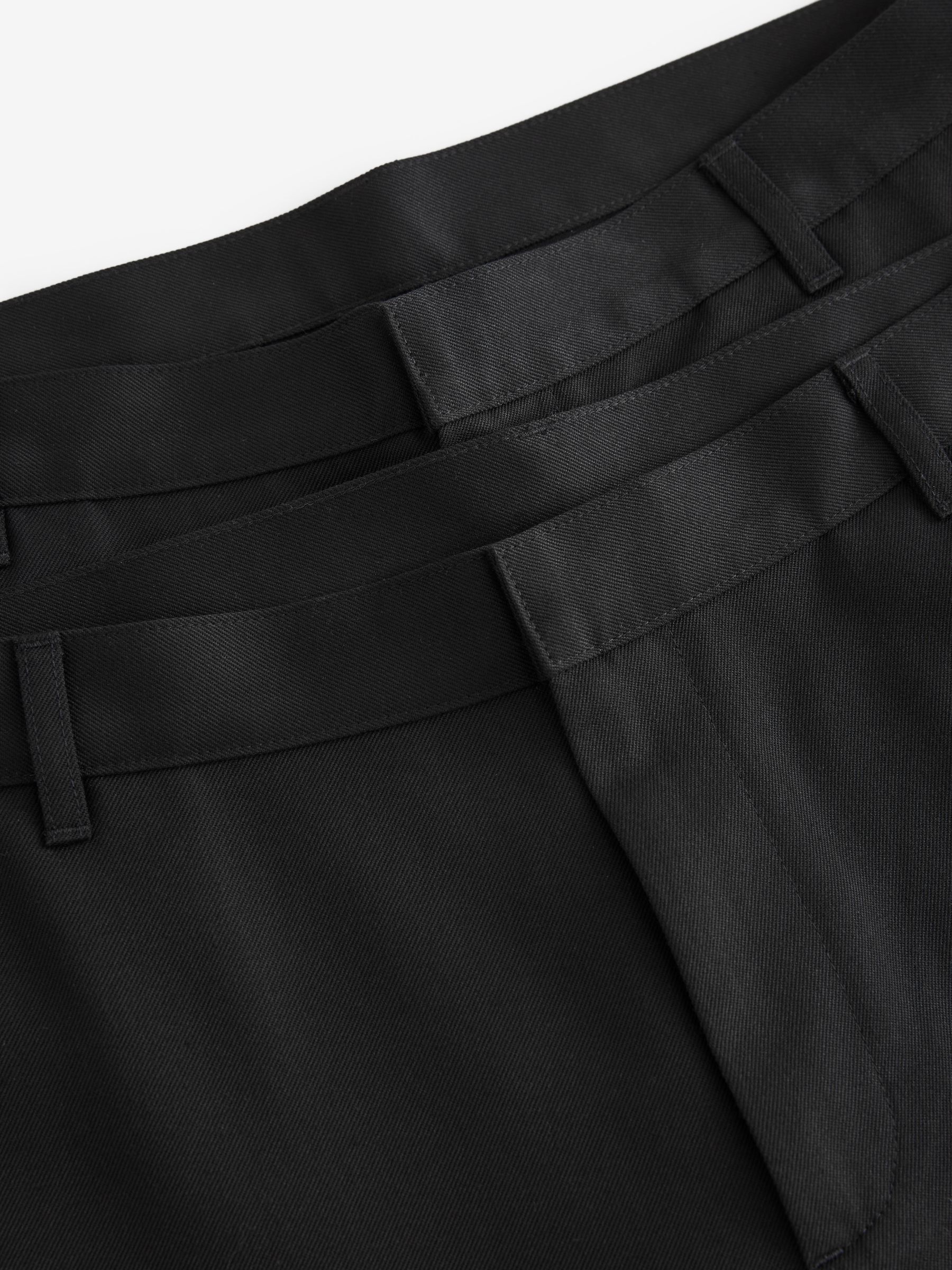 Next：日本 ブラック - スリムフィット - プレーンフロント スマート