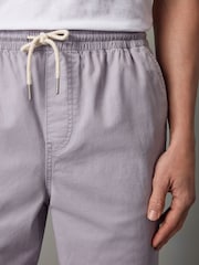 Flieder-Violett - Shorts aus gewaschener Baumwolle mit elastischem Bund - Bild 5 von 10