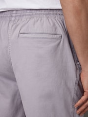Flieder-Violett - Shorts aus gewaschener Baumwolle mit elastischem Bund - Bild 6 von 10
