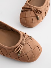 Rjava - Usnjene tkane balerinke Forever Comfort® - Slika 6 iz 8