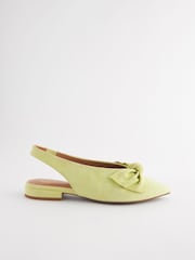 V barvi limete - Usnjeni koničasti čevlji s pentljo in paščkom čez peto Forever Comfort® - Slika 2 iz 5