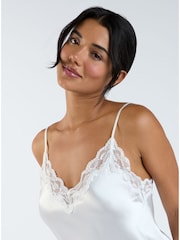 Blanco - Camisón de satén Amelia de Boux Avenue - Imagen 5 de 5