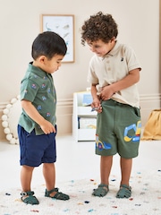 JoJo Maman Bébé Khaki Green Digger Appliqué Pet in Pocket Shorts - Image 2 of 6