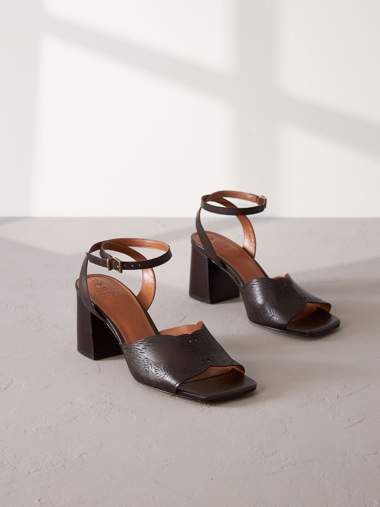 Chocolate Brown Signature Leather Butterfly Block Heel Sandals - Image 3 of 8