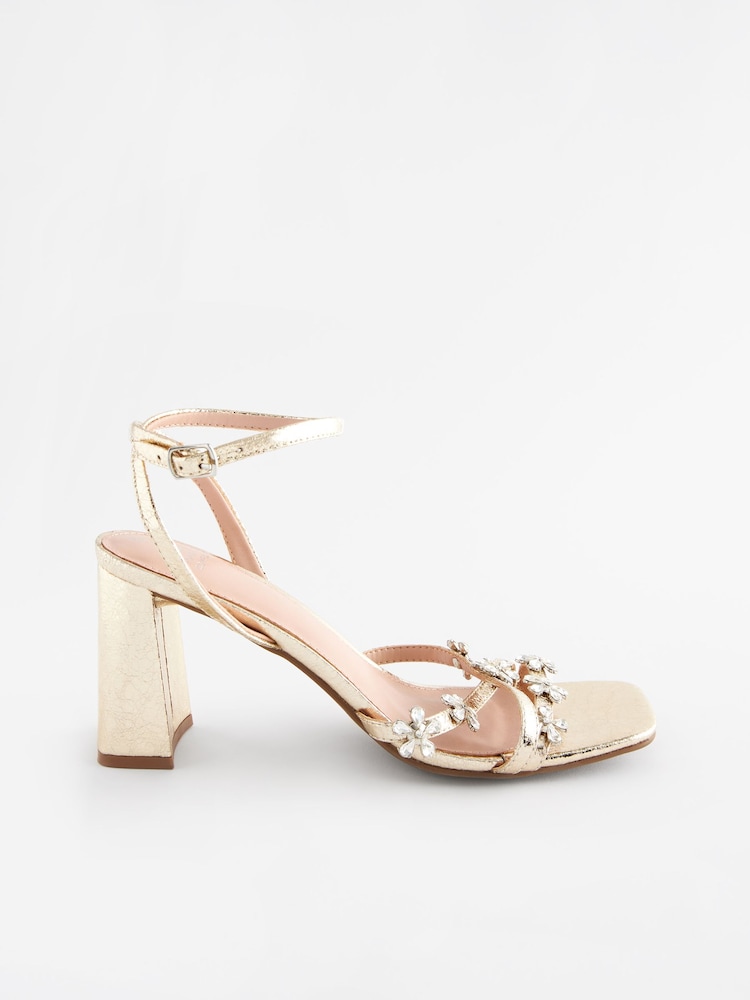 Gold - Forever Comfort® Sandalen mit Blumendetails, Schmucksteinen und Blockabsatz - Bild 2 von 9 Gold - Forever Comfort® Sandalen mit Blumendetails, Schmucksteinen und Blockabsatz - Bild 2 von 9