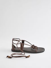 Schokoladenbraun - Forever Comfort® Riemchensandalen mit Holzring - Bild 1 von 5