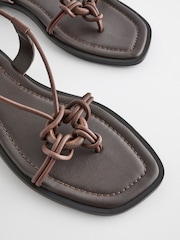 Schokoladenbraun - Forever Comfort® Riemchensandalen mit Holzring - Bild 3 von 5