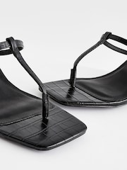 Black Forever Comfort® Toe Post Block Heel Sandals - Image 5 of 6