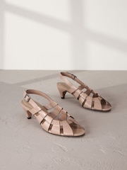 Camel - Signature Lederschuhe mit Absatz, Gitterdesign und Fersenriemen - Bild 1 von 6