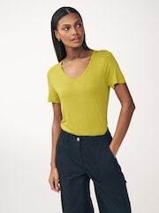 Green Celery - Image 1 of 6