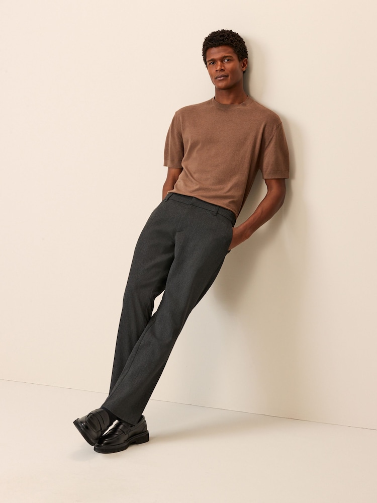 Gris - Pantalones de chándal elegantes con cintura elástica y parte delantera lisa - Imagen 2 de 11 Gris - Pantalones de chándal elegantes con cintura elástica y parte delantera lisa - Imagen 2 de 11