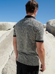 Black/White Cuban Collar Pattern Polo Shirt - Image 4 of 8