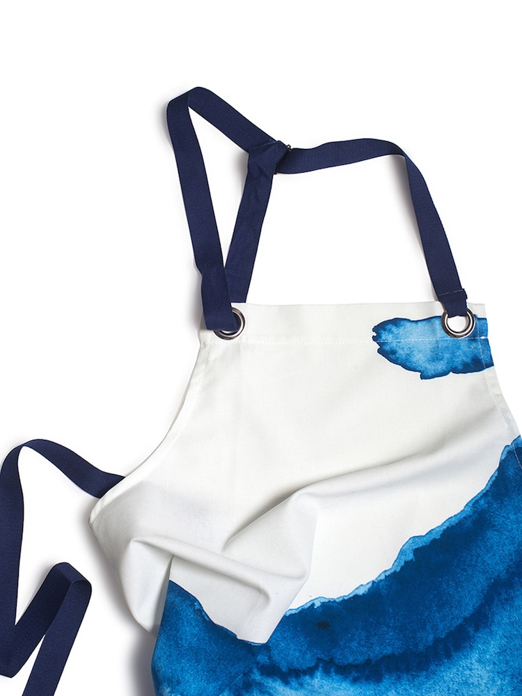 Rick Stein Blue Coves Of Cornwall 100% Cotton Apron & Double Oven Glove - Image 2 of 4 Rick Stein Blue Coves Of Cornwall 100% Cotton Apron & Double Oven Glove - Image 2 of 4