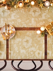 Paoletti Set of 4 Gold Stag Table Christmas Placemats & Table Runner - Image 3 of 7