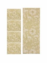Paoletti Set of 4 Gold Stag Table Christmas Placemats & Table Runner - Image 4 of 7