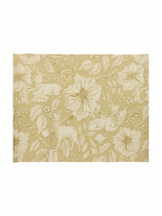 Paoletti Set of 4 Gold Stag Table Christmas Placemats & Table Runner - Image 6 of 7