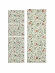 Evans Lichfield Set of 4 Green Robin Christmas Table Placemats & Large Table Runner - Image 5 of 7
